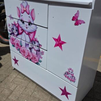 3 x 3 Feet chest of drawers